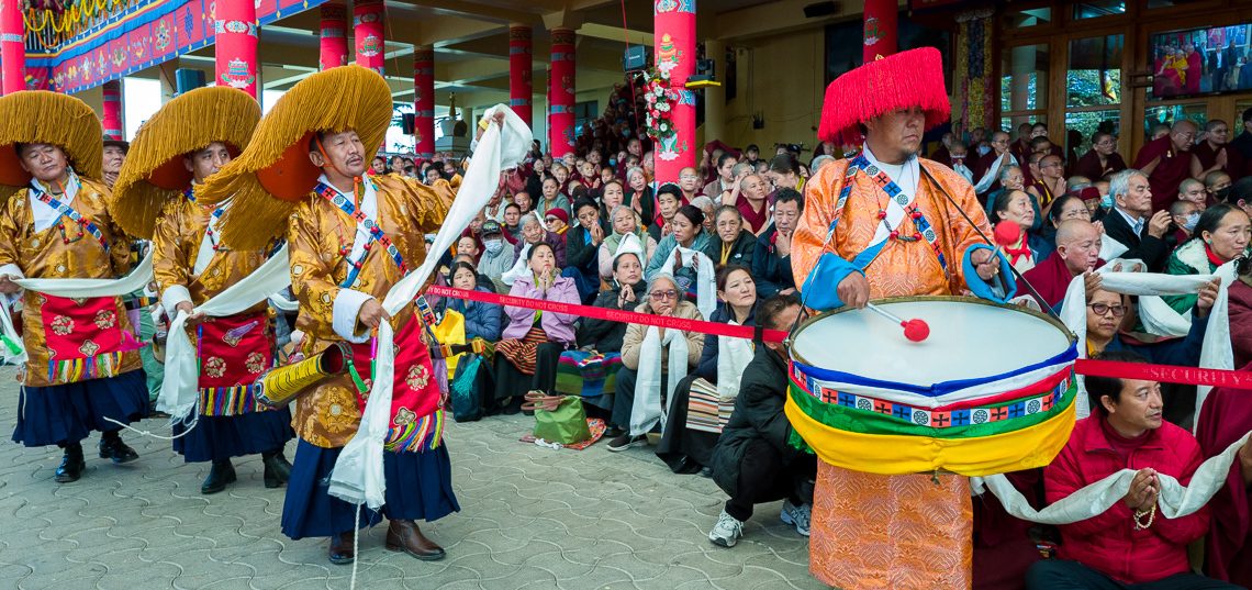 У Цанг Чолха, Дохам Зачука нийгэмлэг болон Кидонг халамжийн нийгэмлэгээс өргөсөн бат оршил.