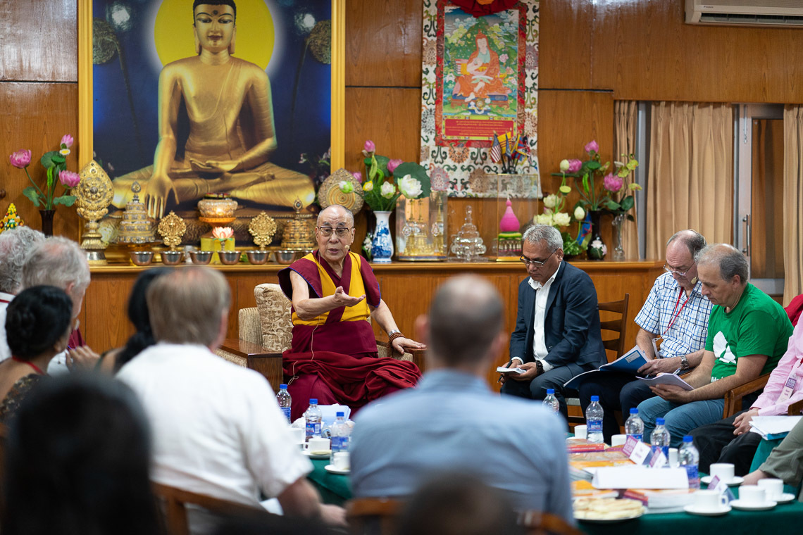 Дээрхийн Гэгээнтэн Далай Лам уг хуралд үг хэлж байгаа нь. Энэтхэг, ХП, Дарамсала. 2019.07.08. Гэрэл зургийг Тэнзин Чойжор.