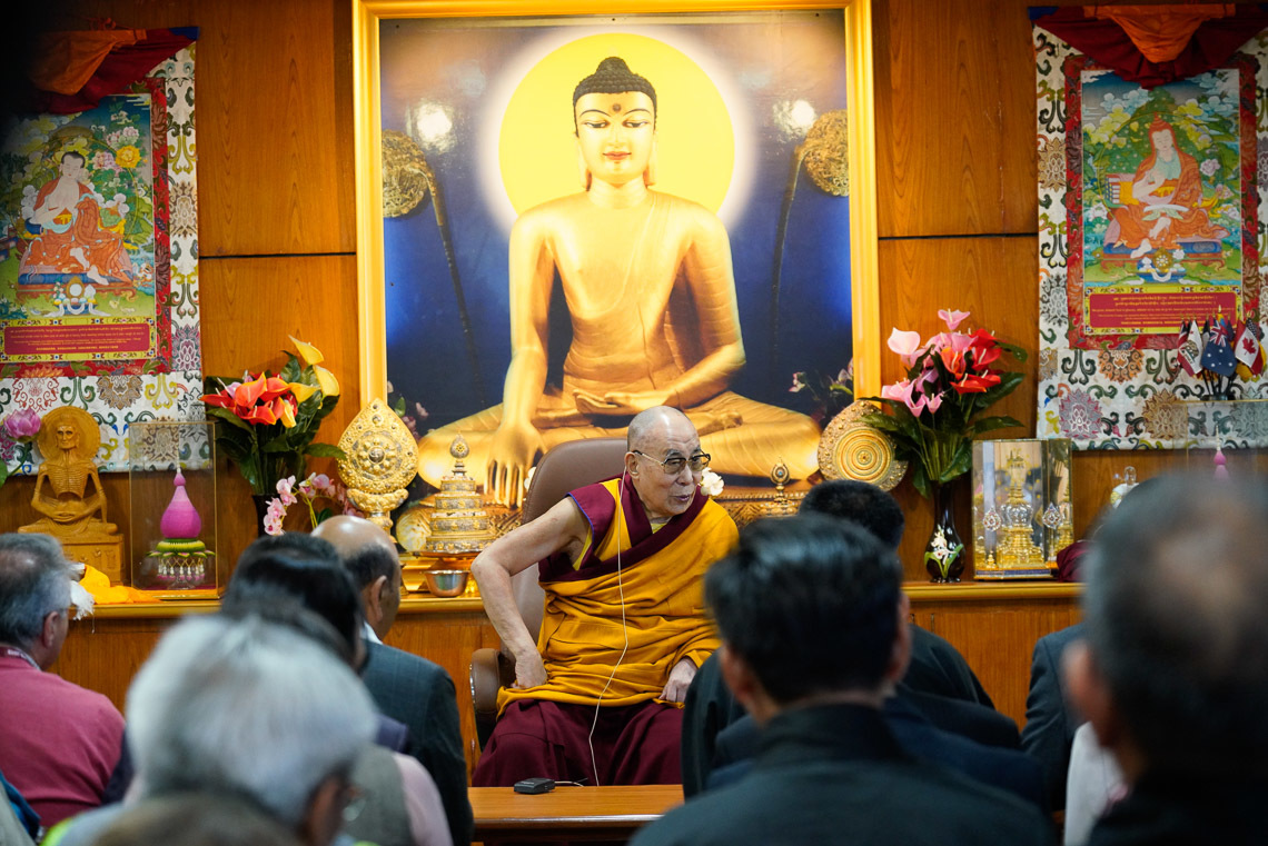 Дээрхийн Гэгээнтэн Далай Лам Төвөдийг Дэмжих Бүлгэмийн гишүүдтэй уулзаж байгаа нь. Энэтхэг, ХП, Дарамсала. 2019.11.04. Зургийг Тэнзин Жампел.