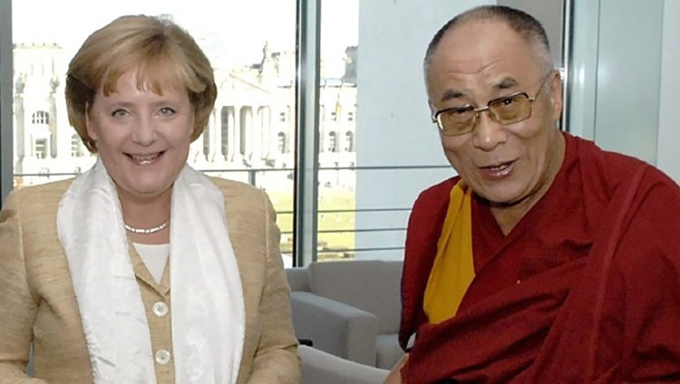 Дээрхийн Гэгээнтэн Далай Лам, Германы Канцлер Ангела Меркель нар 2007 онд.
