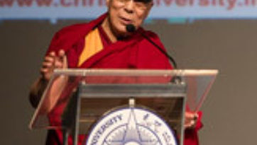 Бангалор хот дахь Христийн Их Сургуульд "Даяаршин буй дэлхий ертөнцийн ёс зүйн хил хязгаарыг тогтоох нь” бага хуралд оролцлоо.