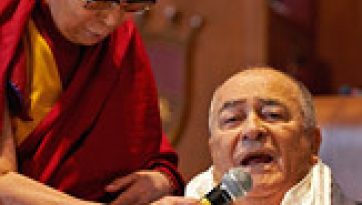 Нобелийн энх тайвны шагналтнуудын дэлхийн дээд хэмжээний XIV дэх уулзалтын хаалтын хуралдаан