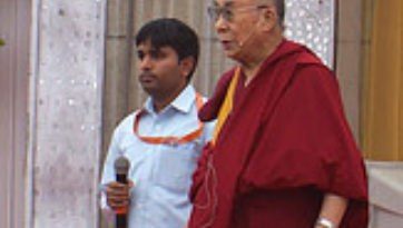 Дээрхийн гэгээн Далай лам Суратаас Нашик хотыг зорив