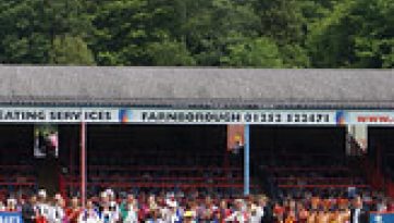 Дээрхийн гэгээн Далай лам Алдершот хотын буддын шашны төвийг нээж, үг хэлэв.