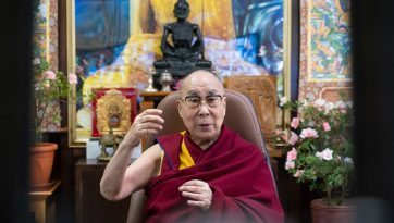 Энэтхэгийн өв уламжлал каруна ба ахимса