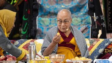 Ладакын Муслим шашинтны нийгэмлэгт зочлов