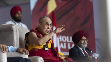 Гуру Нанакын 550 жилийн ойг Чандигарын Их Сургууль дээр тэмдэглэх үйл ажиллагаа