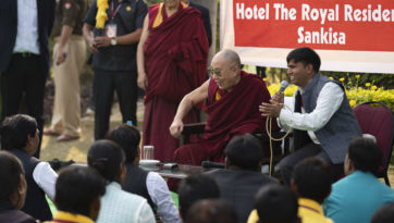 Санкисад хүрэлцэн ирэв