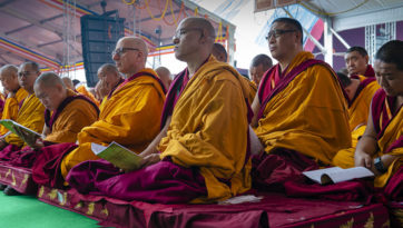 Бодьгаяа дахь номын айлдвар-Бодьсадвын 37 гарын авлага