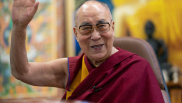 Зүүн өмнөд Азийн оюутнуудтай ярилцав