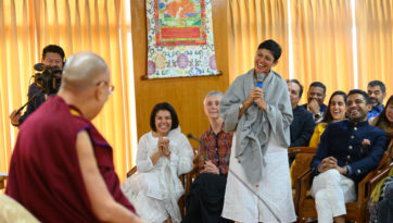 Клуб 1880-ын гишүүдтэй уулзав